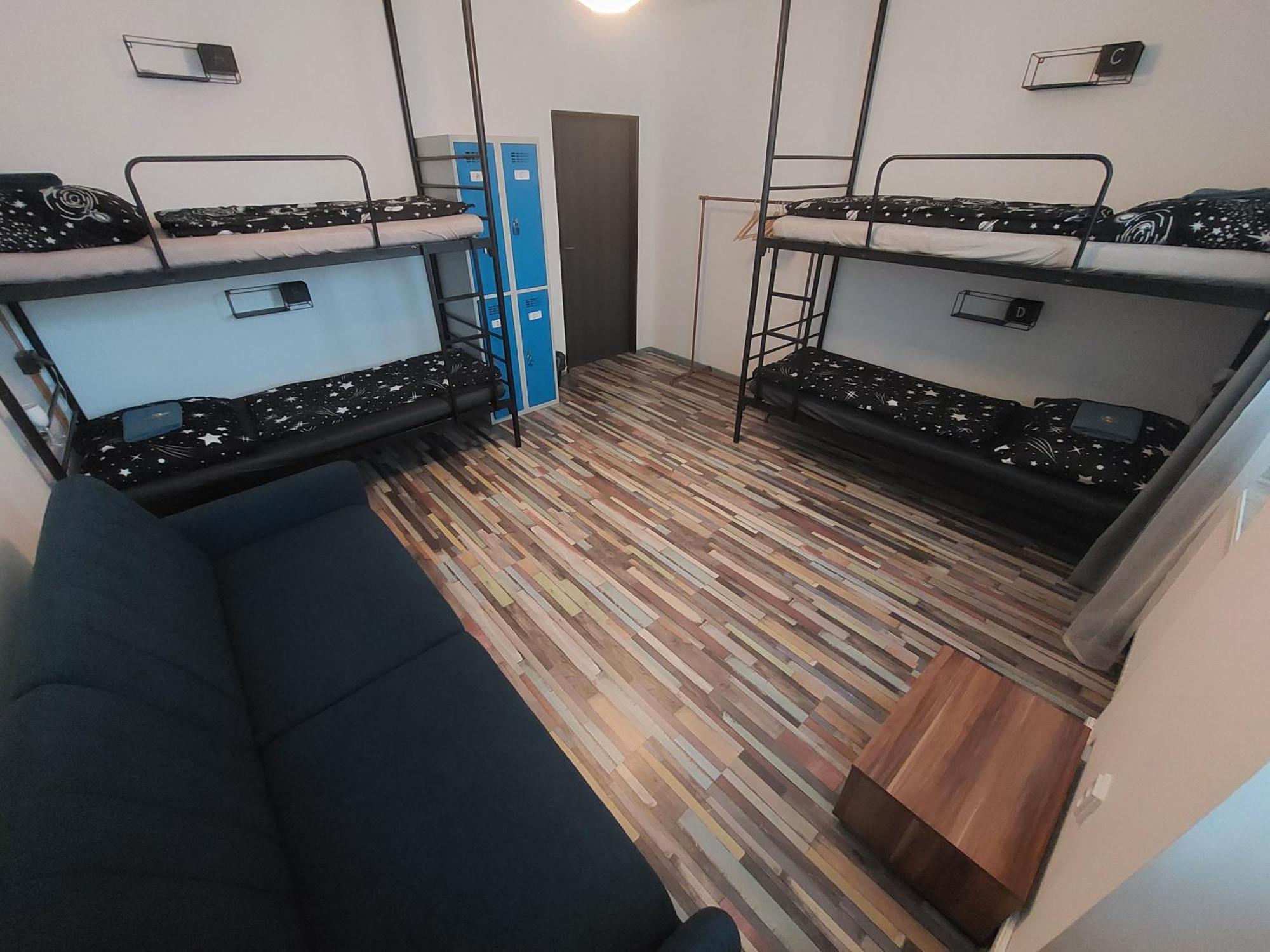 Schrott Bed&beer Hostel *